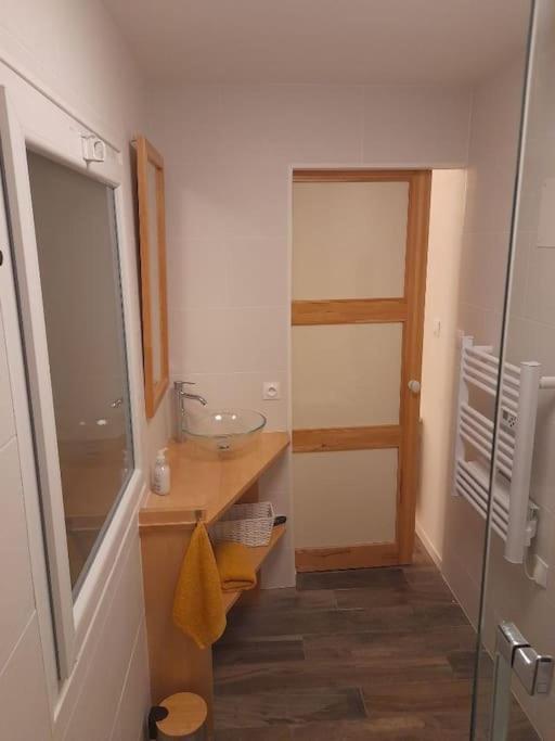 Logement Entier 3 Pieces Et Terrasse Mazieres-en-Gatine Экстерьер фото