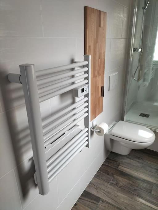 Logement Entier 3 Pieces Et Terrasse Mazieres-en-Gatine Экстерьер фото