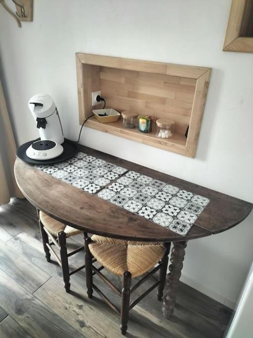 Logement Entier 3 Pieces Et Terrasse Mazieres-en-Gatine Экстерьер фото